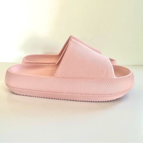 NEW! SOOTHEEZ COMFY CLOUD SLIDES SANDALS IN PINK BRAND NEW Sz 6.5/7US 37/38EU - Picture 7 of 11